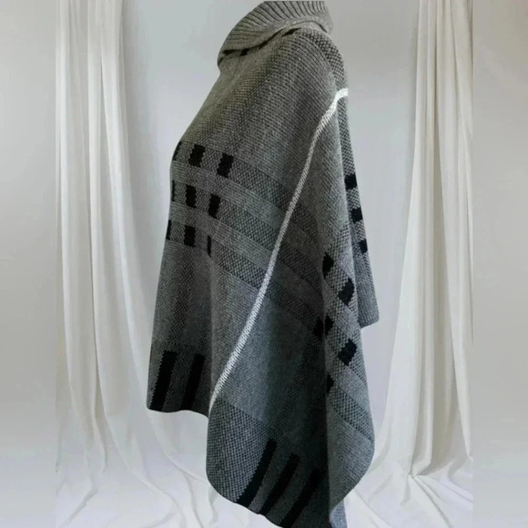 💟💎Vintage Poncho/Shawl Sweater - Picture 4 of 14